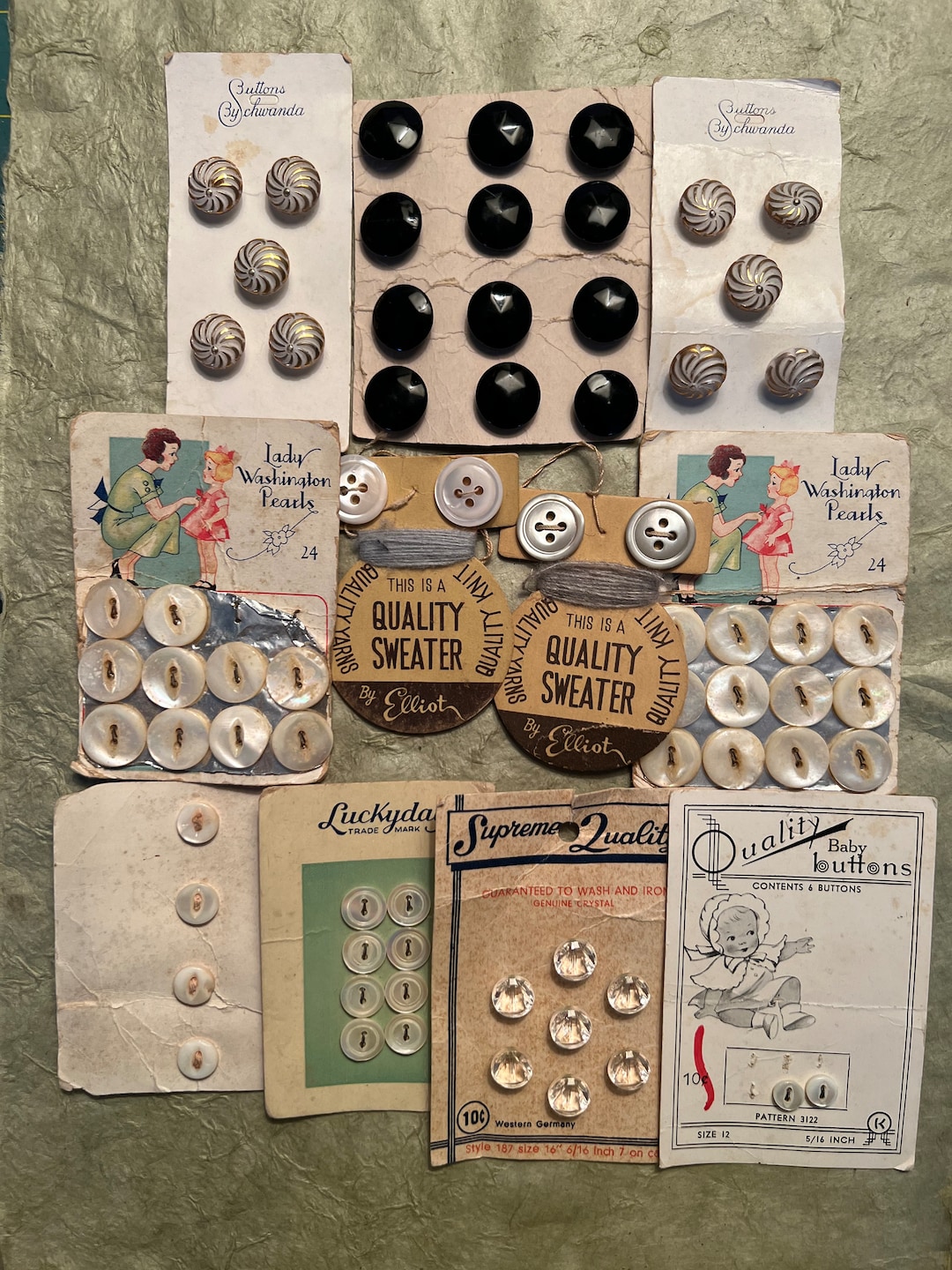 Vintage Buttons on Original Cards. - Etsy