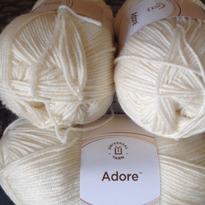 Adore Universal Yarns DK Weight Superwash Merino/Acrylic Blend Knit Crochet Weave Yarn Color Cream