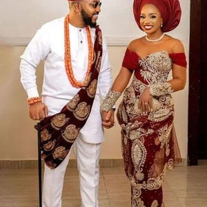 Nigerianische, afrikanische Braut und Bräutigam Brautkleider / Paare passende Outfits / traditionelle George Brautkleider / Plus Size AsoEbi / Igbo Hochzeit