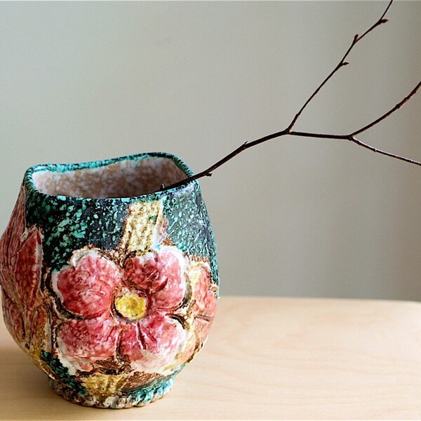 italian majolica vase