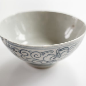 Ming Dynasty Zhangzhou Ware Blue and White Porcelain Rice Bowl, 1600s Antique Chinese Pottery image 2