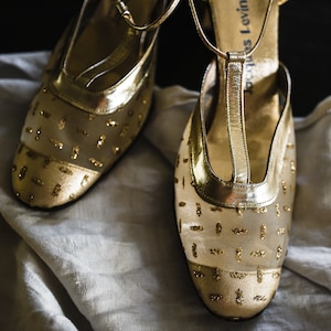 Vintage 1980s Jacques Levine Gold Lamé & Mesh T - Strap Dress Shoes, Formal Ware Wedding Shoes, Mother of the Bride