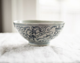 Ming Dynasty Zhangzhou Ware Blue and White Porcelain Rice Bowl, 1600s Antique Chinese Pottery