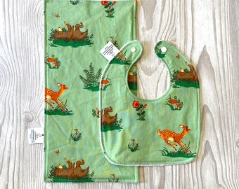 Baby Burp Cloth and Bib Gift Set, Woodland Animals bib and burp cloth, Gender Neutral Baby Gift, baby shower gift