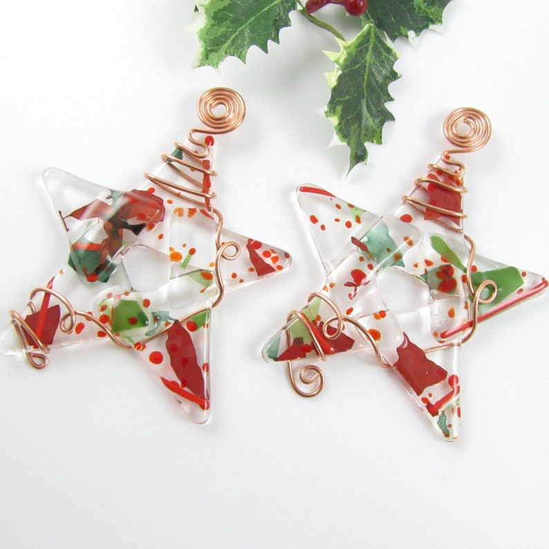 Two Christmas Stars Handmade Red and Green Glass Star Ornaments Wire wrapped Stars Fused Glass Christmas Ornament Holidy Decoration image 3
