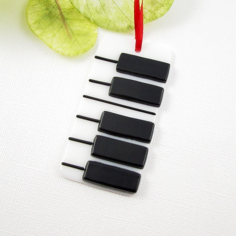 Glass Piano Christmas Ornament Fused Piano Key Ornament Musical Christmas Decoration Handmade Fused Glass Piano Key Christmas Ornament afbeelding 2