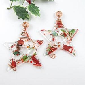 Two Christmas Stars Handmade Red and Green Glass Star Ornaments Wire wrapped Stars Fused Glass Christmas Ornament Holidy Decoration image 1