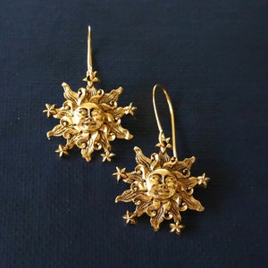 Sun Star Earrings, Gold Earrings, Celestial Earrings, Gifts for Her, Celestial Jewelry, Gold Dangle, Sun Star Jewelry, Celestial Gifts