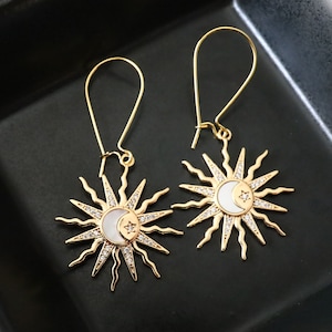 Gold Star Earrings, Gold Dangle, Celestial Earrings, Sunburst Dangle, Celestial Dangle, Earrings for Women, Gifts for Girlfriend