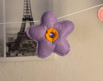 Handmade Felt Flower Garland – Pastel Spring Floral Banner – Boho Nursery & Party Decor