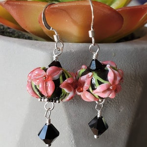 Glass lampwork earrings--Stargazer Lily