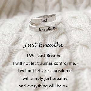 ステンレススチール製「Just Breathe」リング：彼女へのハグリング、クリスマスギフト