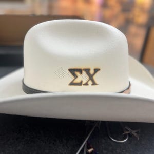 Sombreros de vaquero Chilifest con letras griegas personalizadas