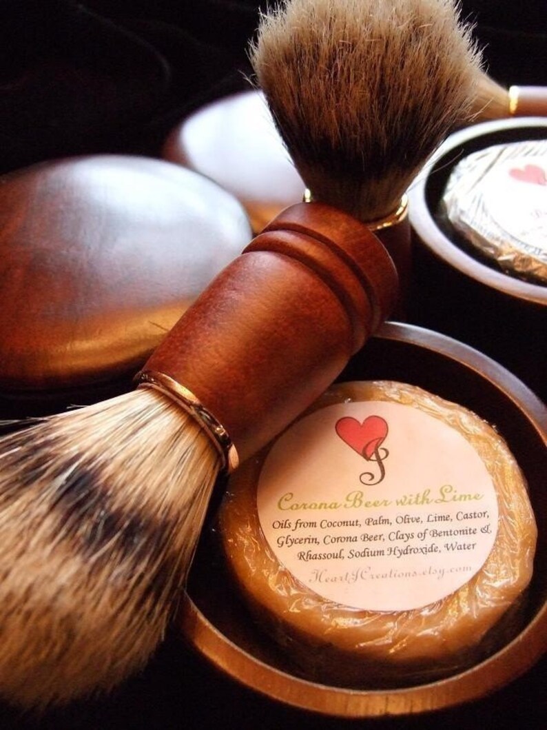 MEN'S HARDWOOD Shaving Kit with SHAVING Soap with Rhassoul and Bentonite Clays image 3