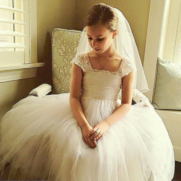 The BEST Quality Tulle VEIL for The First Communion Traditional Veil , Holy 1st Communion Veil Softest Silk Like for Girl Pageant Baptism