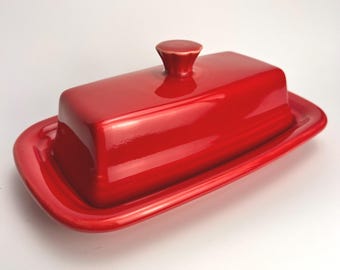 Mantequera vintage Scarlet Red Fiesta HLC Decoración de cocina estilo casa de campo