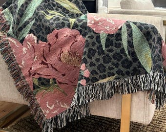 Pink Peony Blanket Floral Throw Blanket Fringe Woven Cotton Throw Blanket Farmhouse Style Home Gift Housewarming Present Living Room Sofa