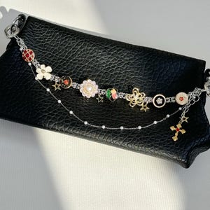 Mooie tasketting met bloembedels, roestvrijstalen tasketting, kruisbedels, dikke handtas bedel, y2K-tasaccessoire, uniek cadeau