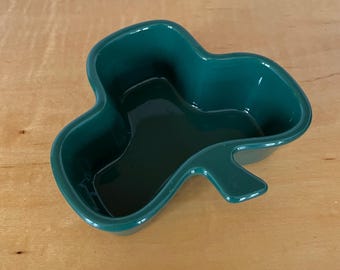 Chantal Shamrock Dish 93-SH12 1 Cup St Patty's Day