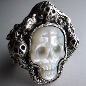Day of the Dead Diego Rivera&#39;s Skull Ring Man or Ladies Ring SKULL is carved Mother of Pearl R029