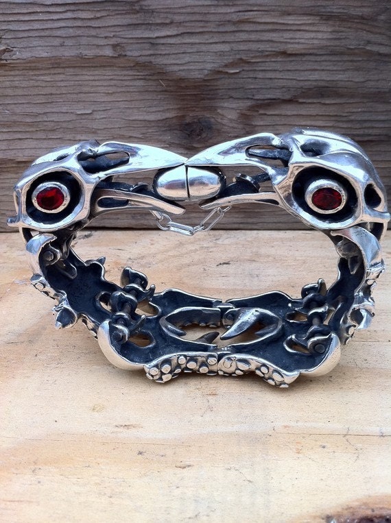 Rabeschadel - Raven Skull Wrist Strap