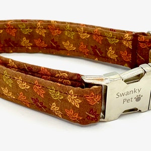 Back Country Hermoso collar de perro de otoño por Swanky Pet!