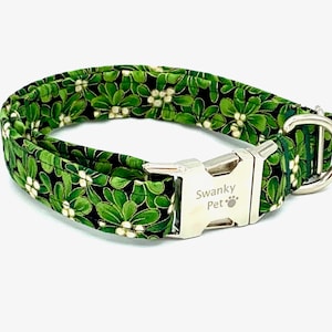 Mistletoe Christmas Dog Collar by Swankypet