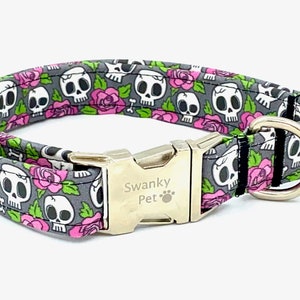 Girly Skulls Dog Collar