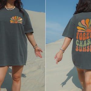 Comfort Colors Forever Chasing Sunsets Shirt, Boho Summer Shirt, Summer Beach Shirt, Summer Vibes Shirt, Tropical Shirt, Summer Lover Shirt