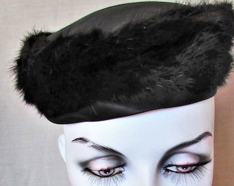1960s Made in Italy Jackie Kennedy Black Faux Fur Pillbox  display picture 1