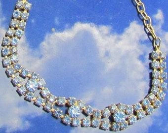 SALE Vintage 1950 Halskette Strass Choker Modeschmuck Blau Pronged Facettiertes Glas Etwas Blaues Choker **Scrollen Sie nach unten für Details