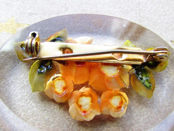 Vintage 1950's 60's Brooch Lucite Oval Pin w Oran… - image 3