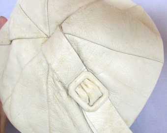 Vintage 1960's 70's Hat White Leather Beanie MOD Beret Wilshire Label **Scroll down for details