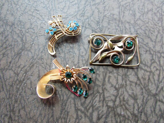 Vintage Lot Early Mid Century Brooches Art Nouvea… - image 3