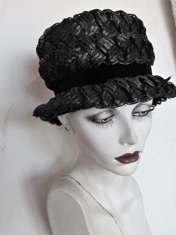 Vintage 1960's Hat Black Cellophane Straw Hat Sto… - image 1