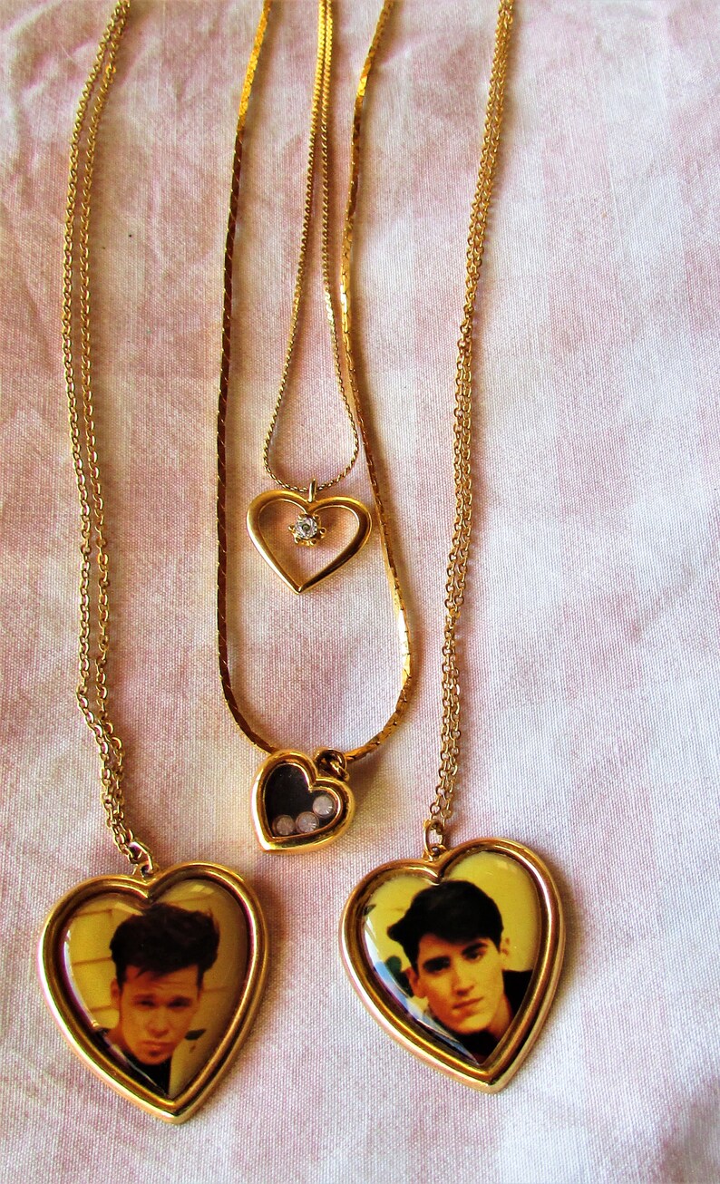 Vintage 1980/'s 90/'s Necklace Lot of Hearts 2 Boyfriend Photo Pendants 2 Rhinestone Studded Heart Necklaces in Gold Tone