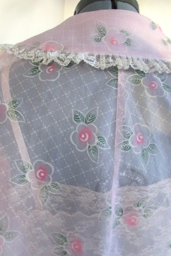 Vintage 1950's Robe Pink Flower Pattern Sheer Nyl… - image 6