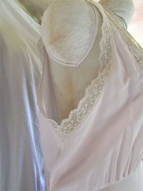 Vintage 1950's Nightgown Pink Silky Nylon w Ecru … - image 3