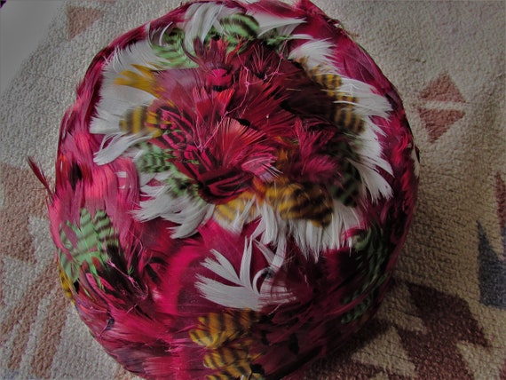 Vintage 1950's 60's Hat Feather Hat Multi-Colored… - image 9