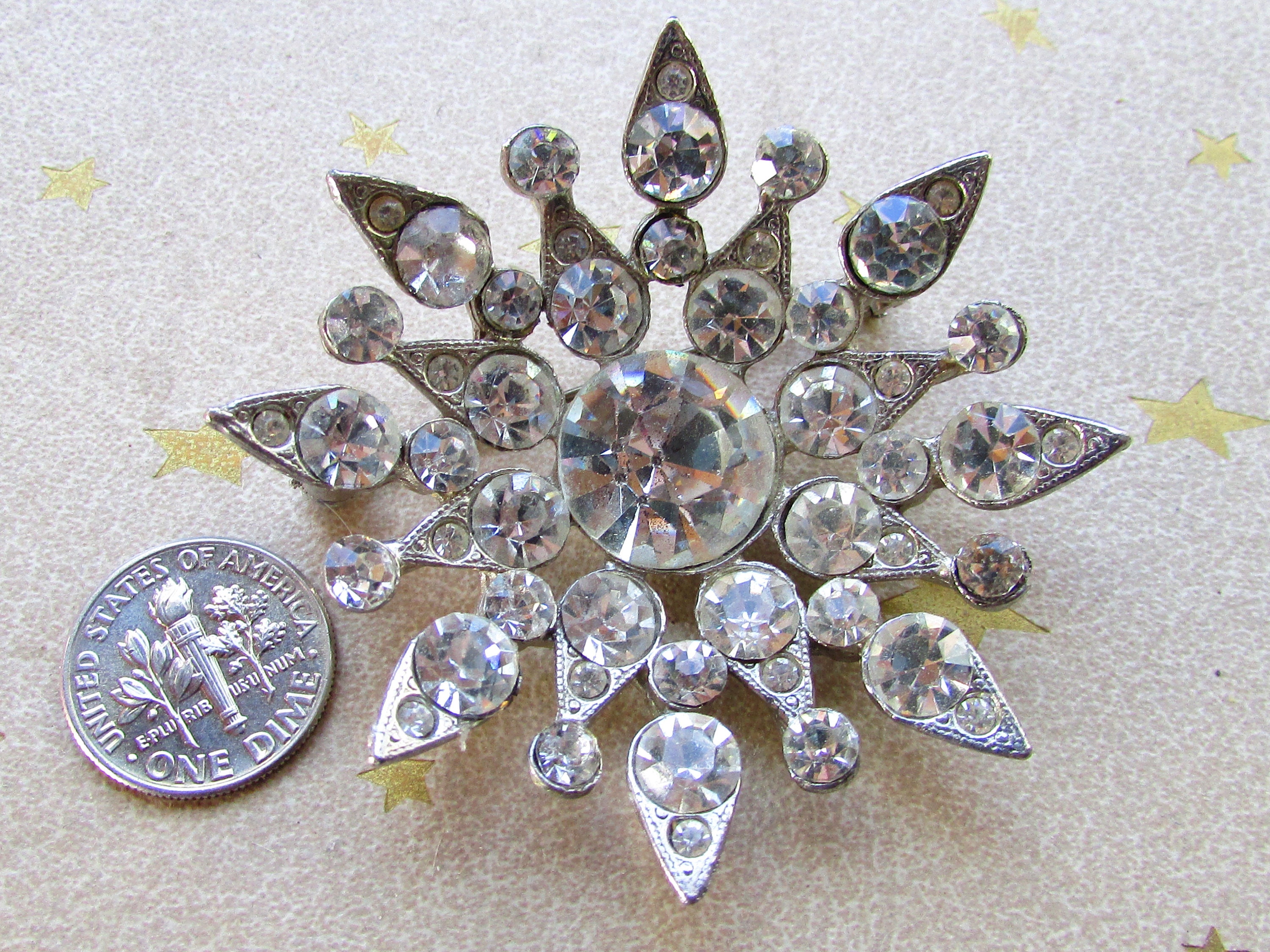 NEW REDUCED PRICE Snowflake Style 50s Vintage Brooch Unique Big