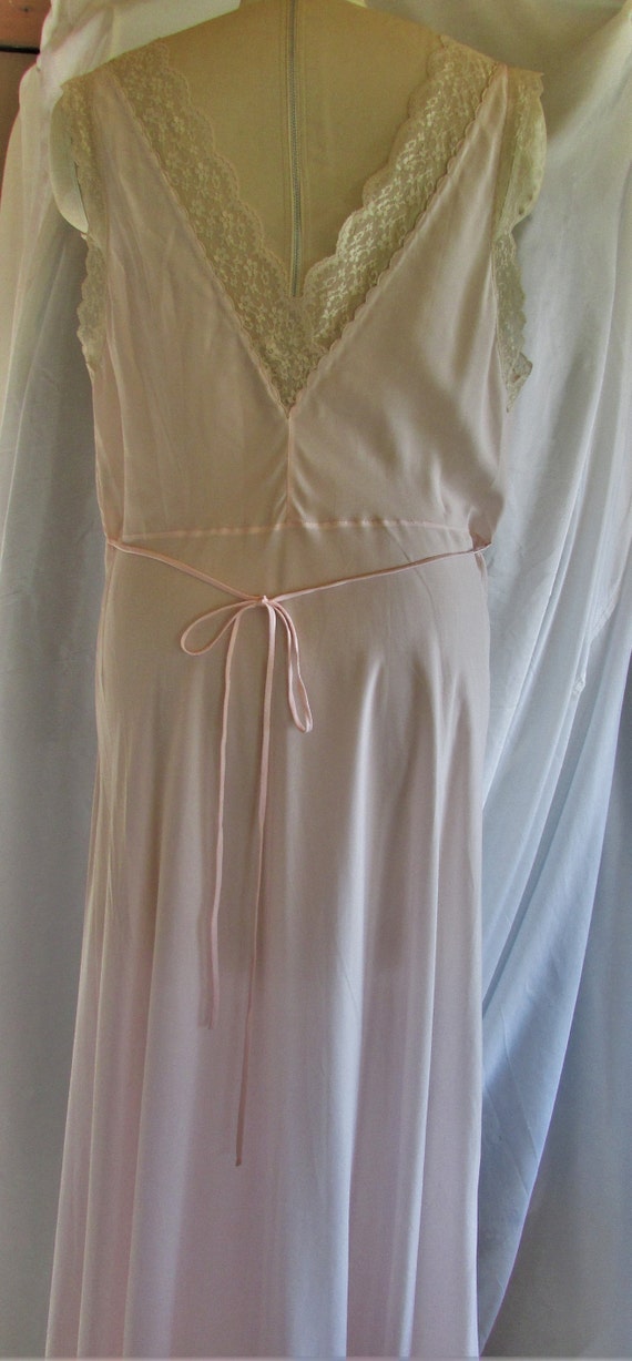 Vintage 1950's Nightgown Pink Silky Nylon w Ecru … - image 6