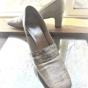Vintage 1960's Shoes Silver Pumps Square Toe Glitter Heels Dress Shoe Prom Shoe Formal Wear Sweet Steps **scroll Down for Details - Etsy UK Vintage 1960's Shoes Silver Pumps Square Toe Glitter Heels Dress Shoe Prom Shoe Formal Wear Sweet Steps **scroll Down for Details - Etsy UK
