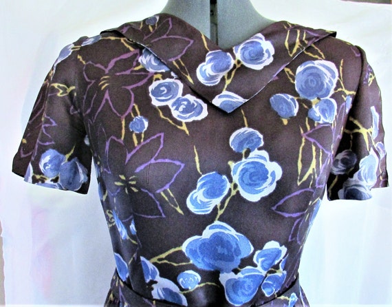 Vintage 1960's Dress Flower Print Short Sleeve Ra… - image 2
