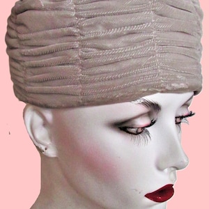 Vintage 1950&#39;s 60&#39;s Hat Turban Style Hard Body Deep Pillbox Grey Velvet Hat Midcentury Fashion **Scroll down for details