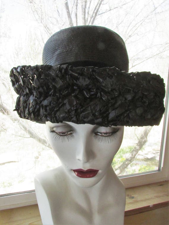 Vintage 1960's Hat Black Cellophane & Natural Str… - image 2