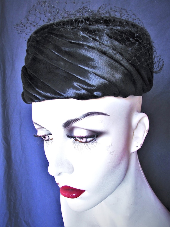 Vintage 1960 display picture 1