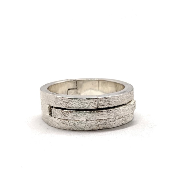 Heavy Texture Hinged Ring