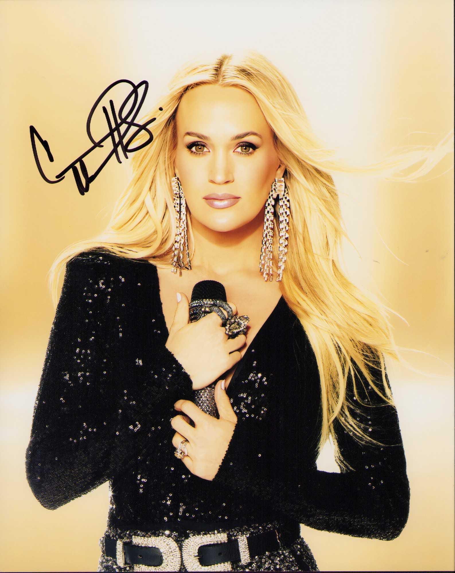 キャリー・アンダーウッド直筆サイン入り超大型写真… Carrie Underwood Autographed - Etsy