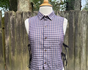 Button-Down Sleeveless Shirt with Adjustable Tie Sides S-M reference measurements