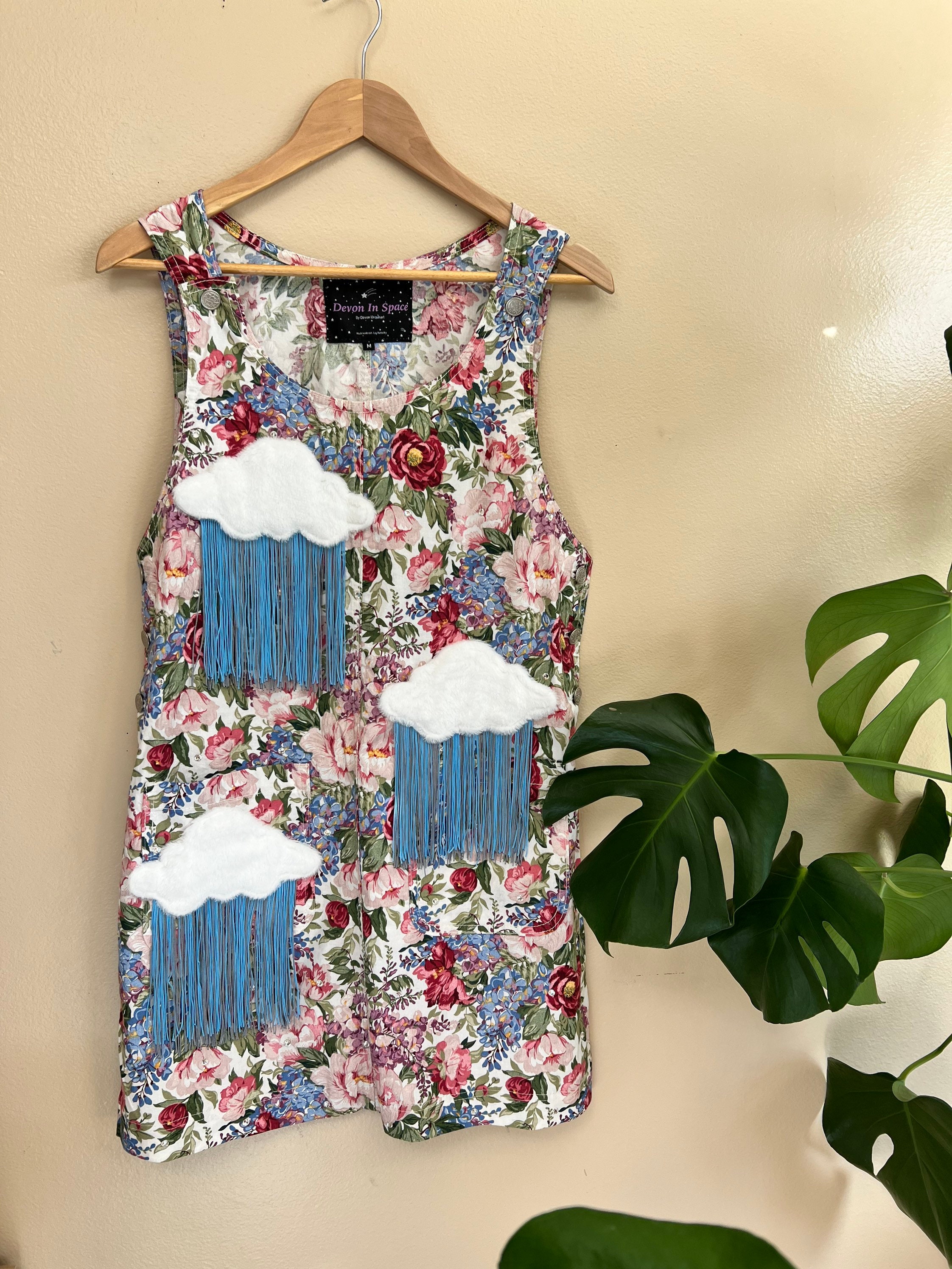 Devoninspace White Rain Cloud Fringe Floral Jumper/Dress Pull Over/ Overall Size M Reference Measurement